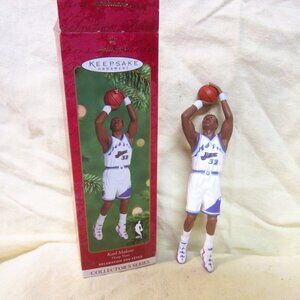 2000 HALLMARK KEEPSAKE ORNAMENT KARL MALONE NBA
